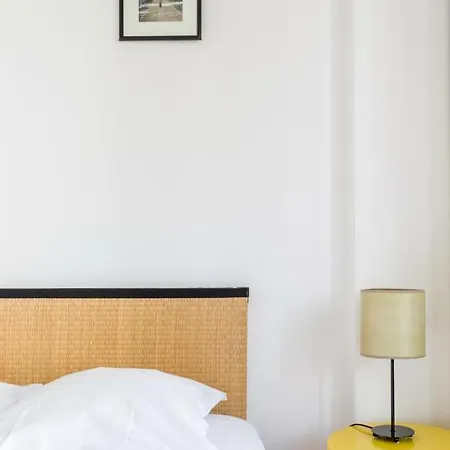 Veeve - A Balcony In Beaugrenelle Apartment Paris